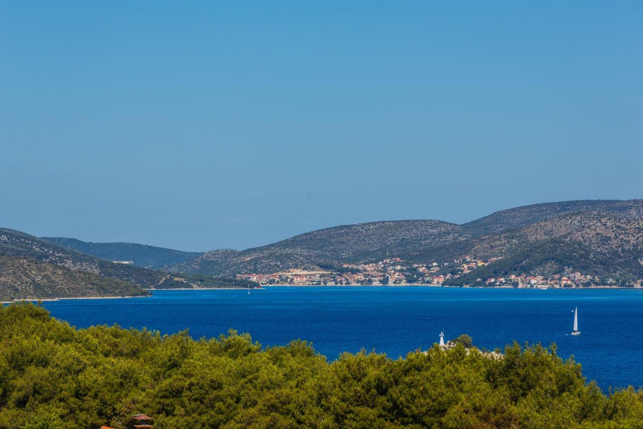 Apartments Mare Trogir Exterior foto