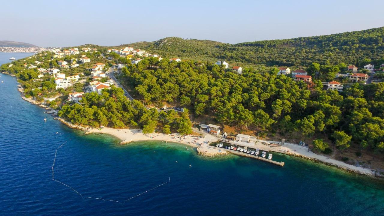 Apartments Mare Trogir Exterior foto